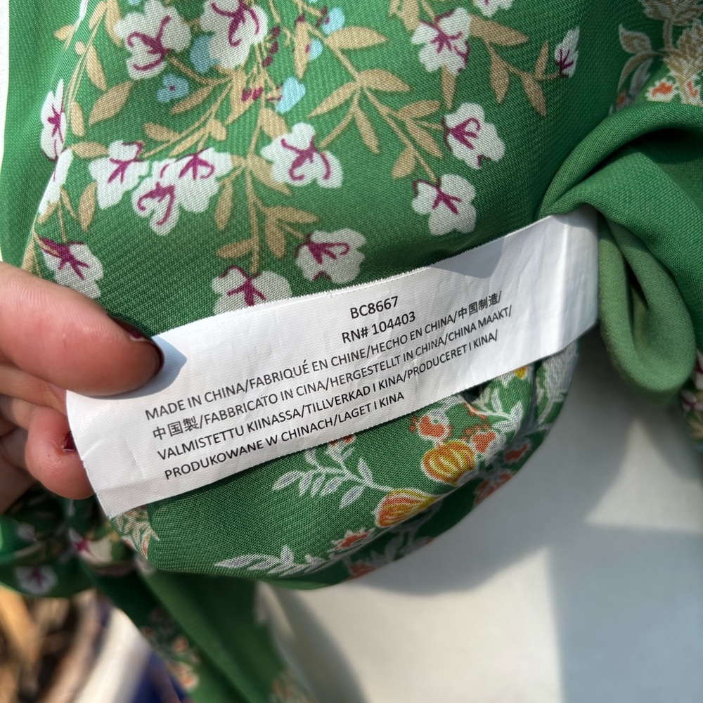 Floral Green Tie-Front Blouse - Picture 8 of 12